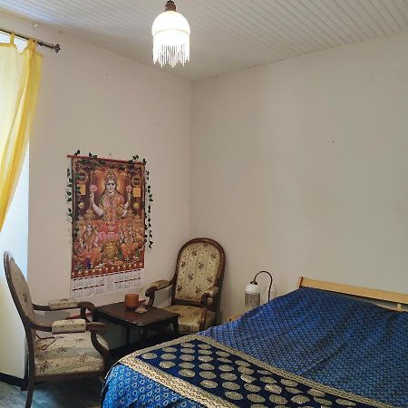 Chambres D'Hotes Dans Mas Avec Jardin En Bord De Riviere Saumane Bagian luar foto