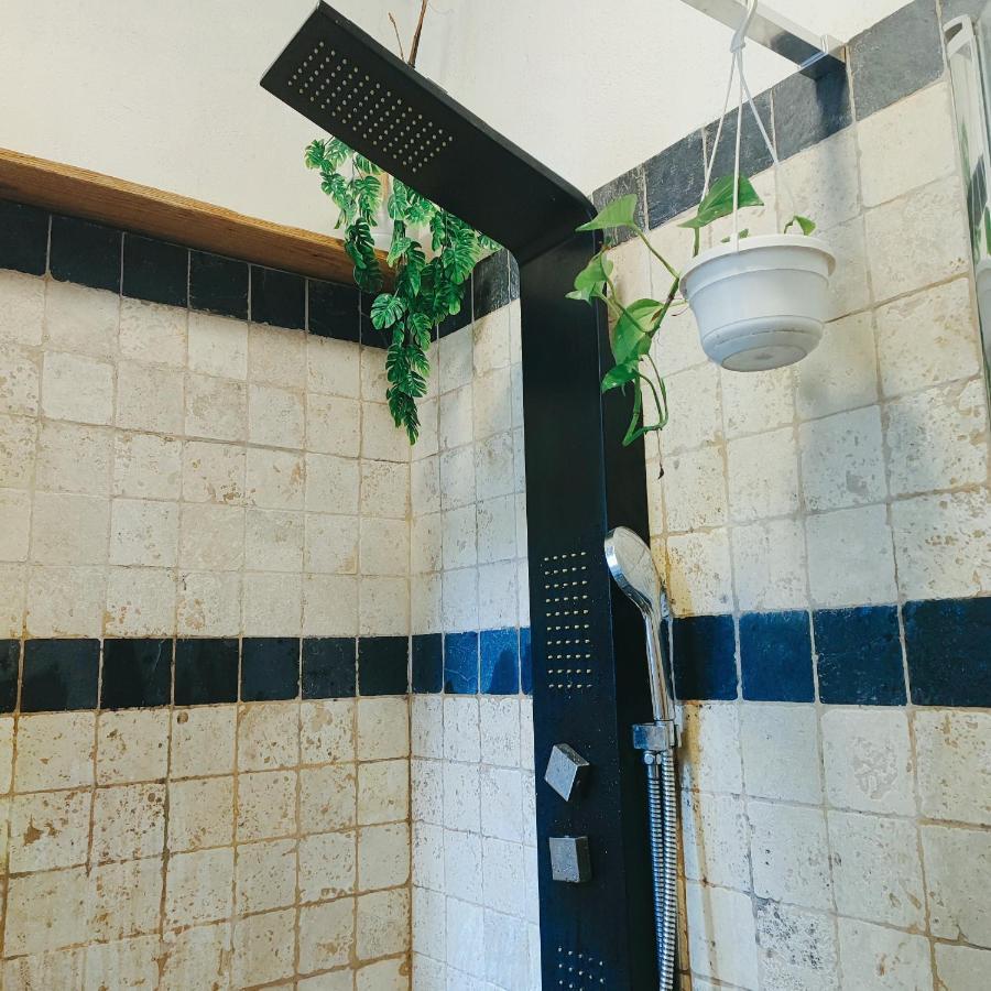 Chambres D'Hotes Dans Mas Avec Jardin En Bord De Riviere Saumane Bagian luar foto